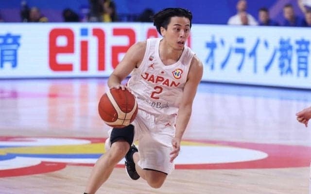 バスケW杯で大逆転劇を演じた日本代表…富樫勇樹「若い力とファンの声援に助けられた」