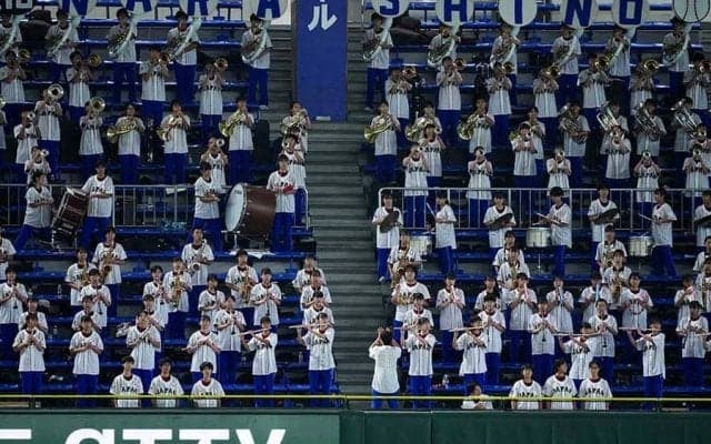 試合前から“美爆音”　侍U-18壮行試合で習志野高の吹奏楽部登場…観客大歓声