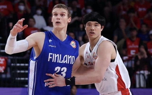 守備で逆転劇を支えた渡邊雄太…河村勇輝からは「雄太さん、まだまだ引退させませんよ」