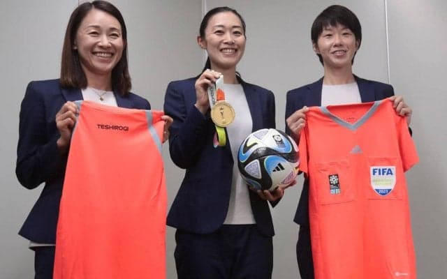 山下良美主審「凄く楽しめた」、女子W杯を戦った3人の審判員が大会を振り返る…開幕戦担当、大成功の大会、話題の場内アナウンス