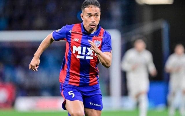 「にぎやかで楽しいひと時ですね！」長友佑都の妻・平愛梨が『天野会』メンバーで國立観戦＆集合写真を公開！「人の心を動かしてくれる熱い凄い試合」と感想を綴る