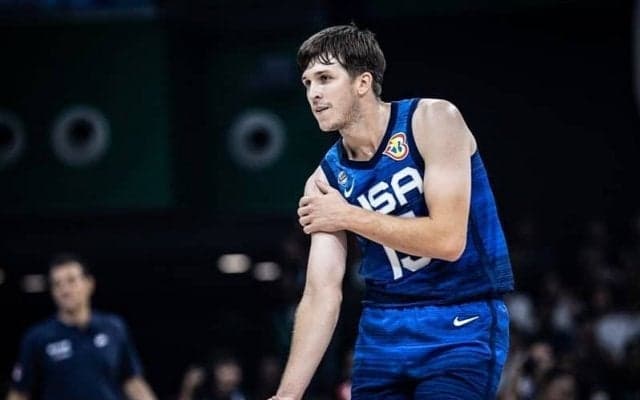 バスケW杯でアメリカ代表の一員として活躍するリーブスがレブロン以来のスタッツを記録