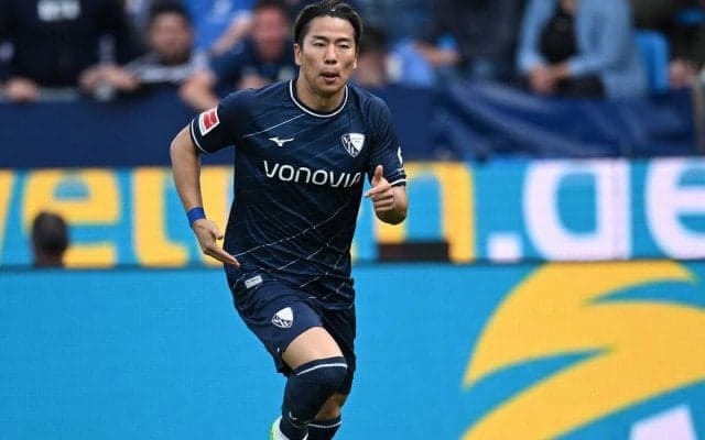 「本当にかっこいい！」浅野拓磨が私服姿を披露！爽やかな笑顔にファン絶賛「最高に癒される」「ホント幸せそう」