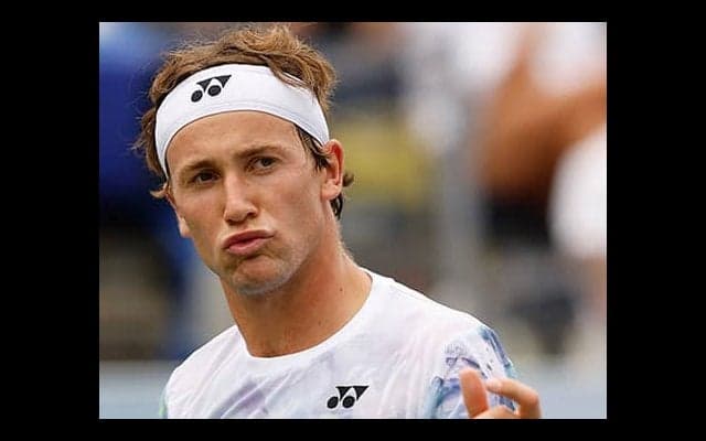  SNSの専門家に「正気ではない」 