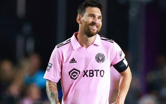 推定コストは100億円オーバー…メッシをコンセプトにした近未来マンション案に海外衝撃「狂ってる」