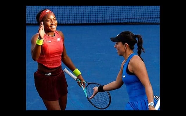  終了と勘違いしペアに駆け寄る 