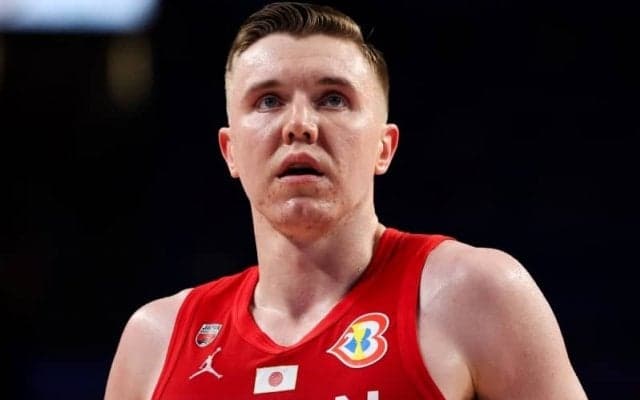 日本のゴール下に君臨するホーキンソン…「いい準備ができている」