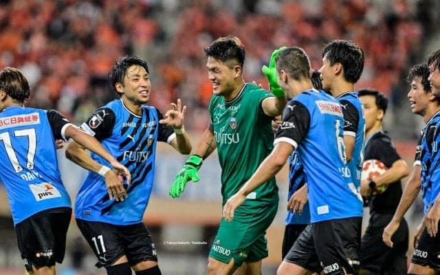 【川崎、新潟戦勝利の裏側(1)】3月11日に自信を喪失した新潟の地で得たチームの一体感。「29秒の沈黙」から、「今日は本当に一体感がすごいあった」への変化