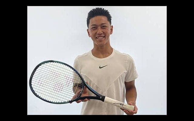  小田凱人 サイン入りラケットを出品 