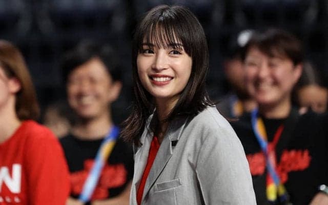 広瀬すずさんが日本代表の逆転勝利に大興奮「椅子に立って応援してしまった」
