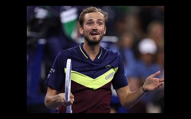  移動続ける観客へ「お前はバカか？」 