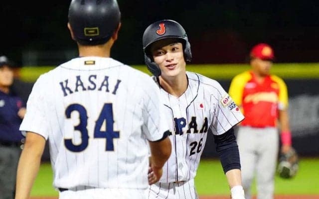 侍U-18、初戦から打者1巡の猛攻　丸田の適時打などで2回までに8得点　スペインを突き放す