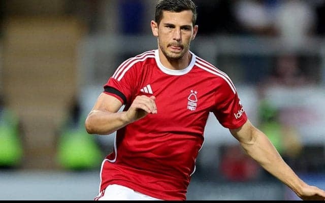 ボローニャ、フォレストMFフロイラーを買取義務付きレンタルで獲得