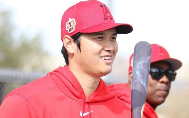 【MLB】大谷翔平の“ブラックコーデ”が「かっこよ」　右手で持つ大きな荷物「気になっちゃう」