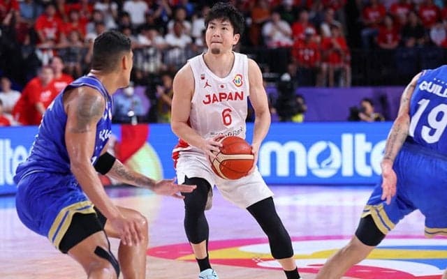 逆転のAKATSUKI JAPANの本領発揮…殊勲の比江島慎は「僕はそんな選手ではないですから」