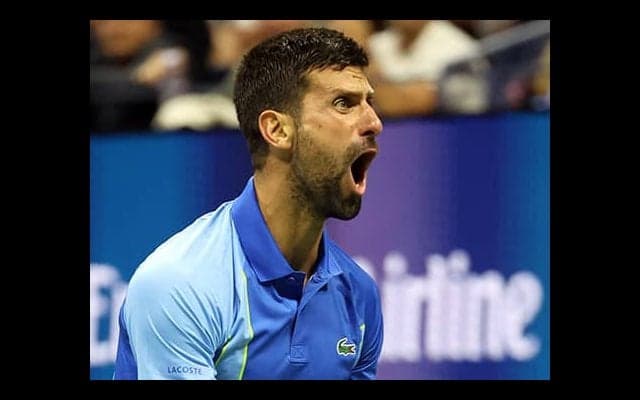  ジョコ 崖っぷちから逆転で16強 