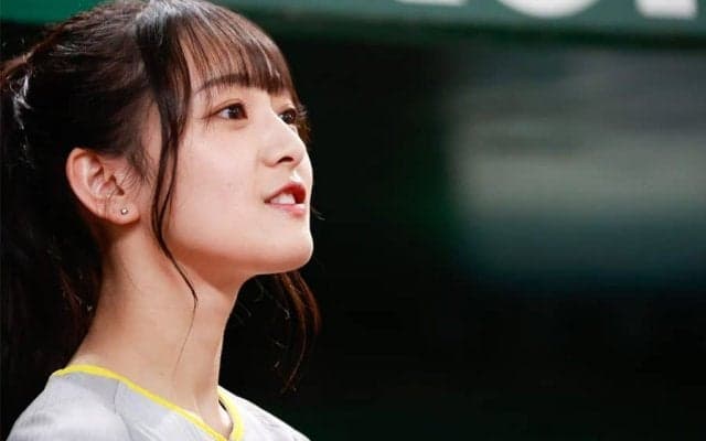 スカートひらり「逸材を見つけてしまった」　キラキラ笑顔のダンスが「世界一可愛い」