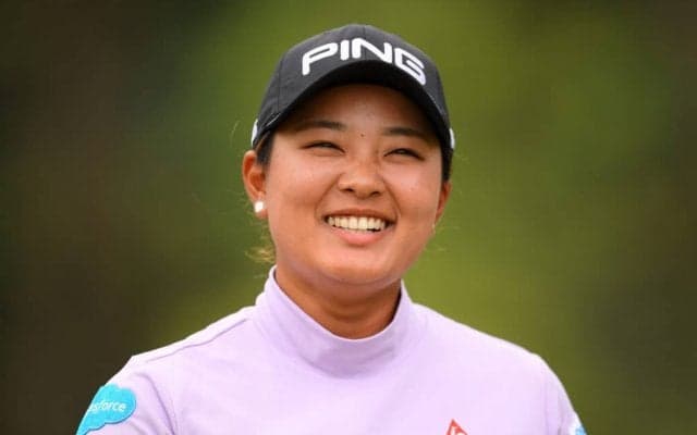 【女子ゴルフ】鈴木愛が単独首位を堅持するも混戦に、1打差に櫻井心那、2打差に小祝さくら　ゴルフ5レディス2日目
