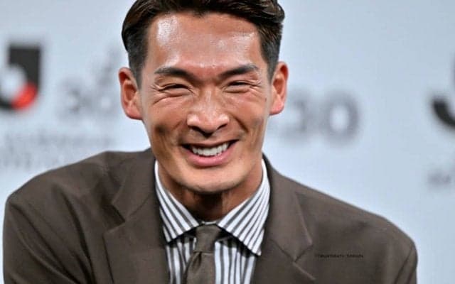 「寝起き可愛い」「ボサボサも良き」槙野智章氏が自身のヘアーセット方法を紹介すると「ノーセットでもかっこいい」と話題に！「ノーセットの方が好きかも」の声も