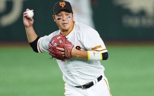 巨人、3年ぶり野手登板　8点ビハインドで北村拓がマウンド、最速141キロも被弾