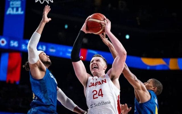 終了間際に値千金の連続得点…フル出場で勝利に貢献したジョシュ・ホーキンソン「めちゃくちゃうれしい」