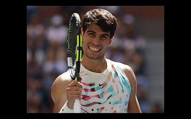  フェデラー以来の連覇へ向け16強 