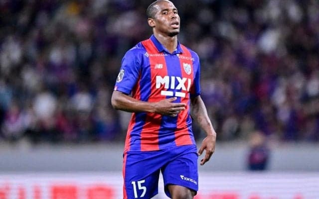 「霹靂一閃」「アダ逸やんけ！」FC東京のアダイウトンが『鬼滅の刃』のキャラでイラスト化！「前回のアダの一撃はそれぐらいのテンポ」と第25節のゴールがモデル