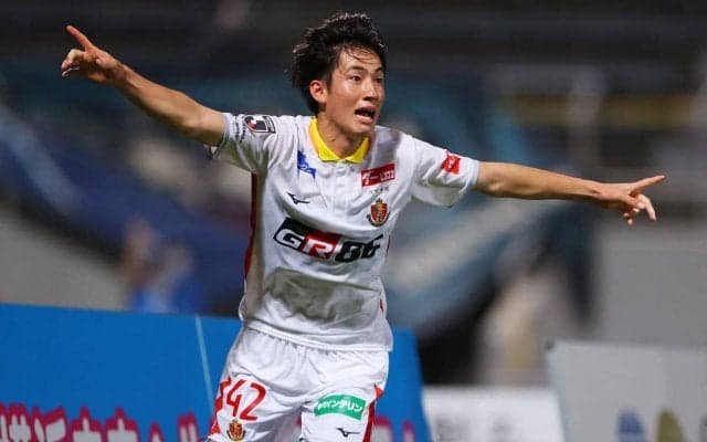 「ニューヒーロー賞」の途中集計結果発表！ 上位10名が発表、5名が準々決勝に進出