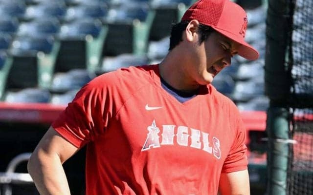 【MLB】回収されたスタメン表…騒然となった大谷翔平の欠場　「大丈夫」発言の裏で起きた悲劇