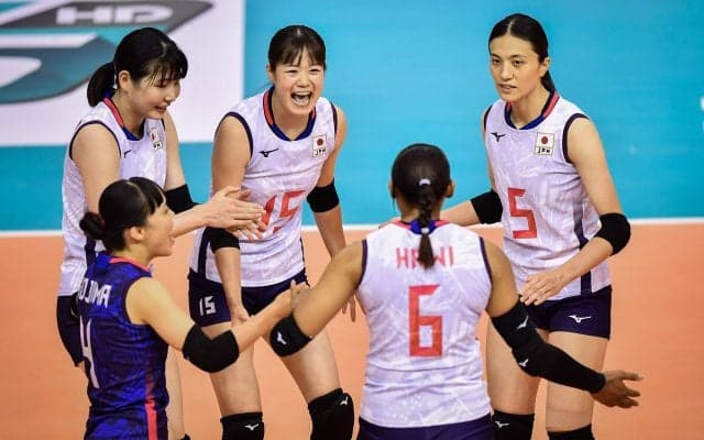 アジア女子選手権　日本はタイにフルセットで敗れ3位決定戦へ