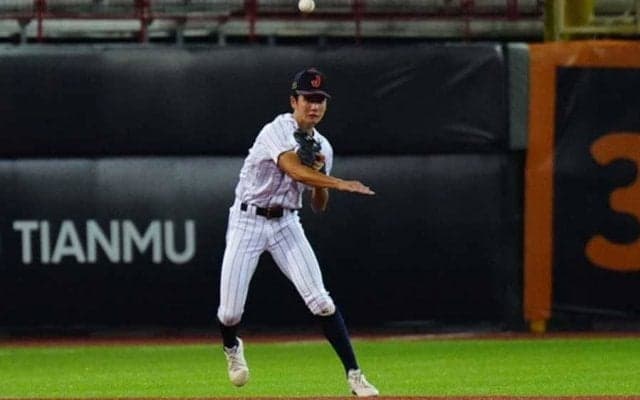 【侍U-18代表】土壇場で飛び出した美技が「高校トップレベル」　滑り込んでの高速スロー「エグすぎる」