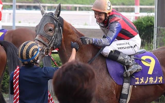 高知三冠馬ユメノホノオ “中継映像から消えた”大出遅れを巻き返す能力と魅力