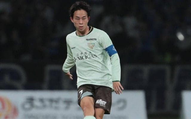 「最高の写真」「奥様可愛い！！」東京Vのキャプテン森田晃樹が2ショットで入籍報告、ファンは16年ぶりJ1昇格も期待「人生最高の年にしよう」