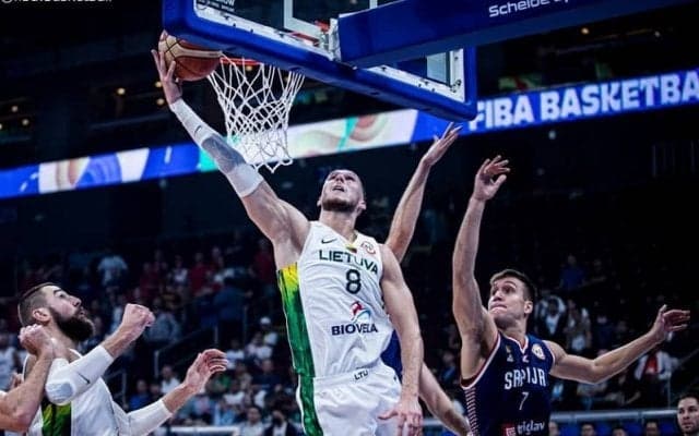 バスケW杯でアメリカ撃破も、セルビアに敗れたリトアニア「相手が僕らを押しつぶした」