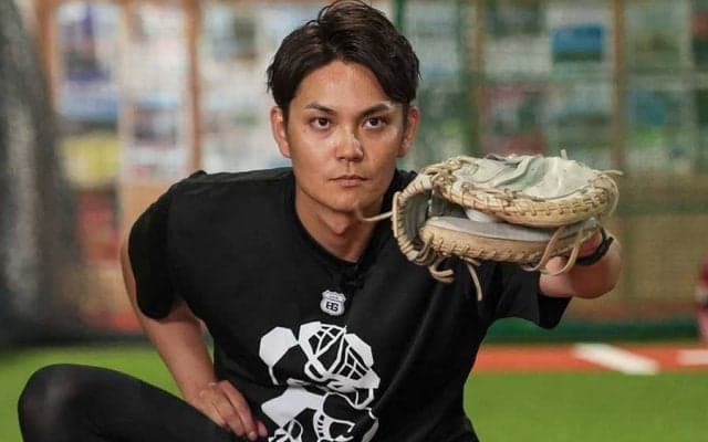 「ビタ止め捕手」大バズりで環境激変　“控え人生”が甲斐拓也に師事されるまで