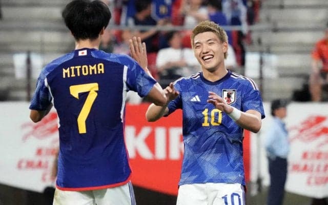 日本代表背番号発表、堂安律が日本代表の10番を継続！ 初招集の毎熊晟矢は「26」に決定【国際親善試合】