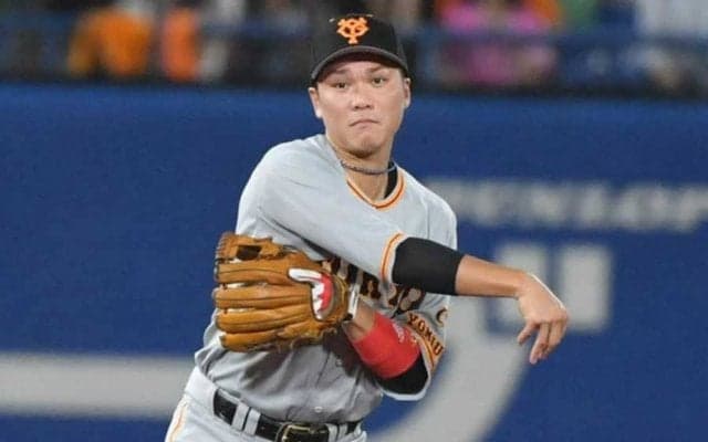 三塁・坂本勇人が「天才すぎる」　敵地も大歓声…プロ初でも驚愕美技「センスが違う」