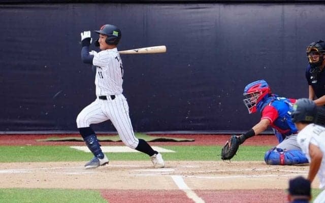 侍U-18、初回に2点を先制　4番・武田がタイムリー…相手野手と交錯の緒方も激走生還