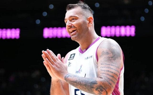 日本国籍取得のハレルソンが思い綴る 「丸2年間、一生懸命、日本語を学んできました」