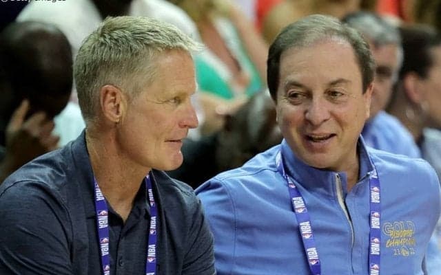 ウォリアーズのオーナーが今季終了後に契約満了を迎えるトンプソンとカーHCの現状を語る