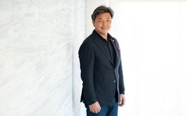 「ここまで秘密をさらけ出しているのか、と素直に驚きました」元サッカー日本代表FW城彰二が驚嘆した三笘薫の「ドリブル技術論」