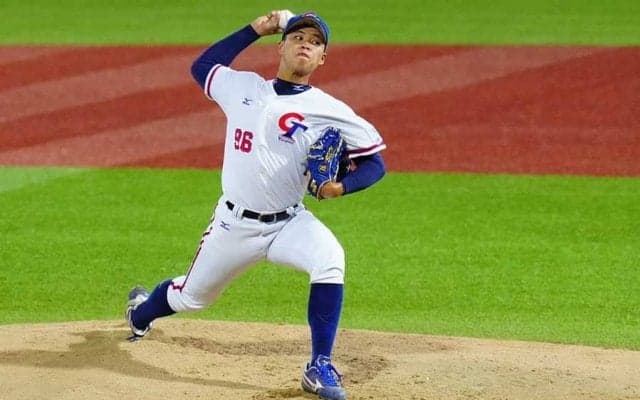 U-18なのに“大学生”…話題の156キロ逸材に衝撃事実　若き侍が決戦で挑む試練