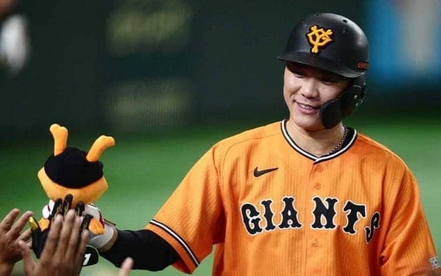 「この34歳化け物かよ」　高め一閃…球場の空気変えた一発は「やっぱりスター」