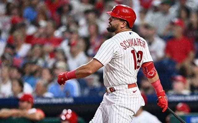 【MLB】「打率1割台の男」がアロンソに並ぶ2戦連続43号特大弾も、“史上初の快挙”達成に黄信号