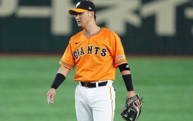 球場熱狂の超速反応は「守備で金を取れる」　捕球→即送球の神判断が「エグすぎる」