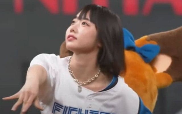 “今年イチ”の最強カワイイ投球　まさかの仕切り直しも…短パン＆美スタイルが大反響