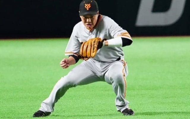 岡田監督も苦笑い…坂本勇人の「反射神経すご」　三塁でもセンス抜群「やっぱり天才」