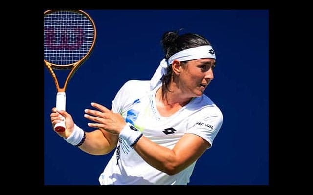  サービス大乱調で第1シード敗北 