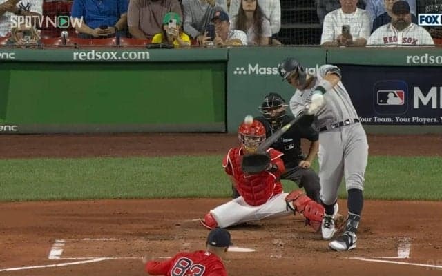 ジャッジ、“打球えぐすぎ”32号満塁弾！ 11試合ぶり驚愕弾にファン絶句「かるーくもってった」