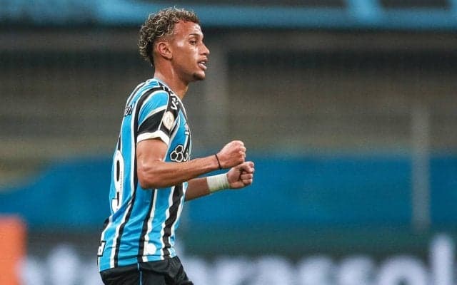 アーセナル移籍も浮上していたU-23ブラジル代表MFビテロがディナモ・モスクワに5年契約で完全移籍